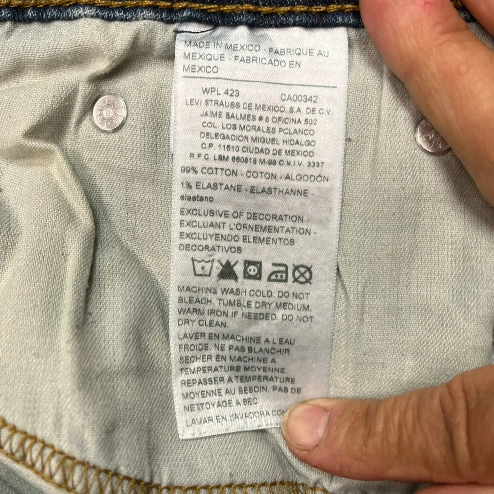 Signature by Levi Strauss Relaxed Jeans Men 36x30 Medium Wash 5 Pocket Denim EUC